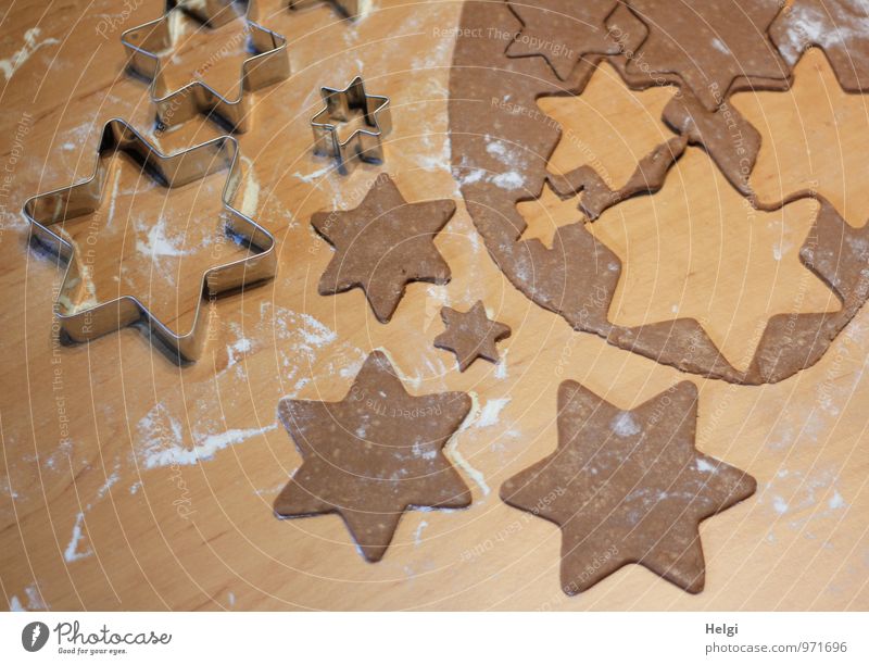 Christmas baked goods... Food Dough Baked goods Candy Gingerbread Cookie Flour Nutrition Star (Symbol) Metal Ornament Lie Esthetic Fragrance Fresh Uniqueness