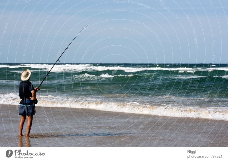 Long rod Fishing (Angle) Angler Fishing rod Pacific Ocean Australia Queensland Summer Waves Beach Leisure and hobbies Coast Gold Water Hat niggl
