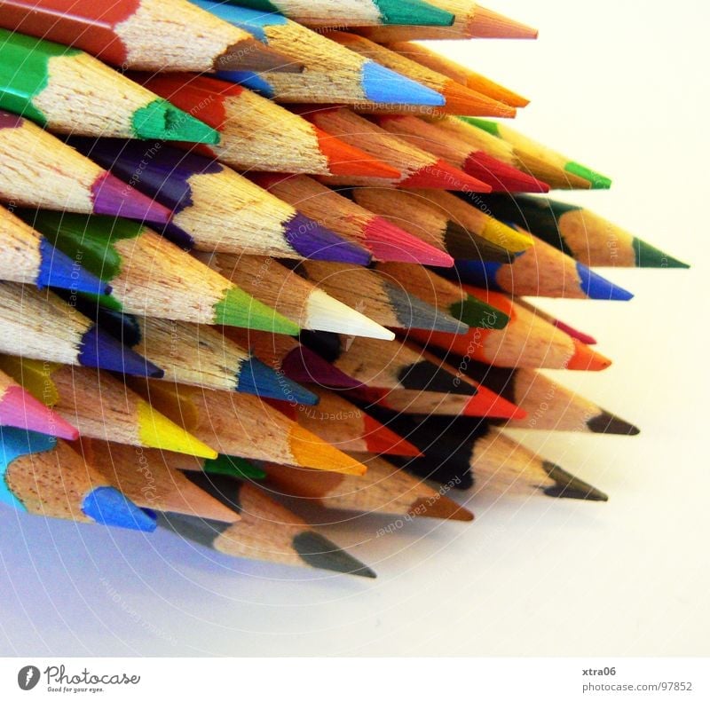 where to paint? Pen Crayon Multicoloured Heap Multiple Together Pointed Wood Rainbow Things Many Draw Painting (action, work) Dart Colour Crazy pencil crayons