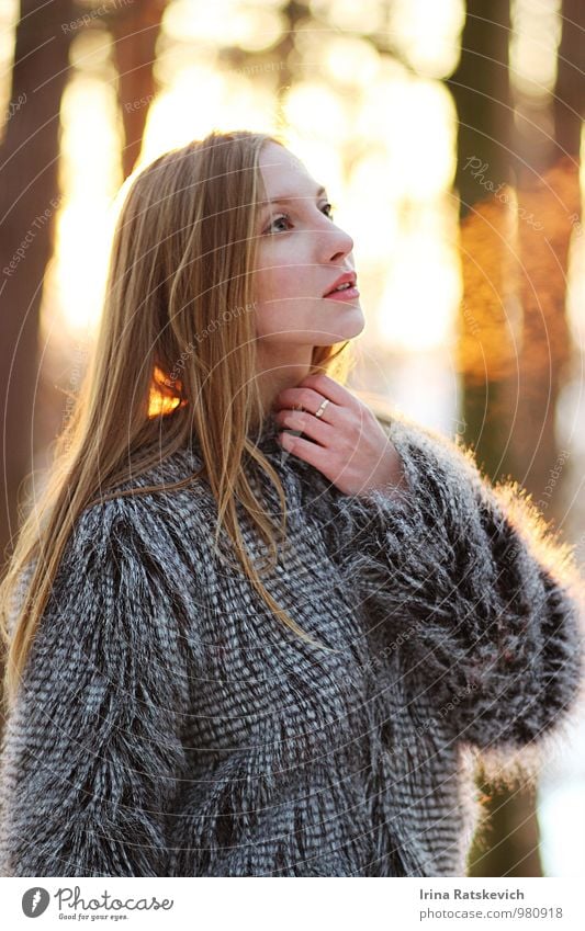 winter girl Young woman Youth (Young adults) 1 Human being 18 - 30 years Adults Beautiful weather Fashion Fur coat To enjoy Looking Dream Thin Happy Cold Cute