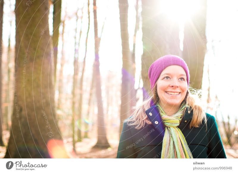 * laugh * I got lens-ge-flare-t * Feminine Young woman Youth (Young adults) 1 Human being 30 - 45 years Adults Sun Sunrise Sunset Sunlight Winter